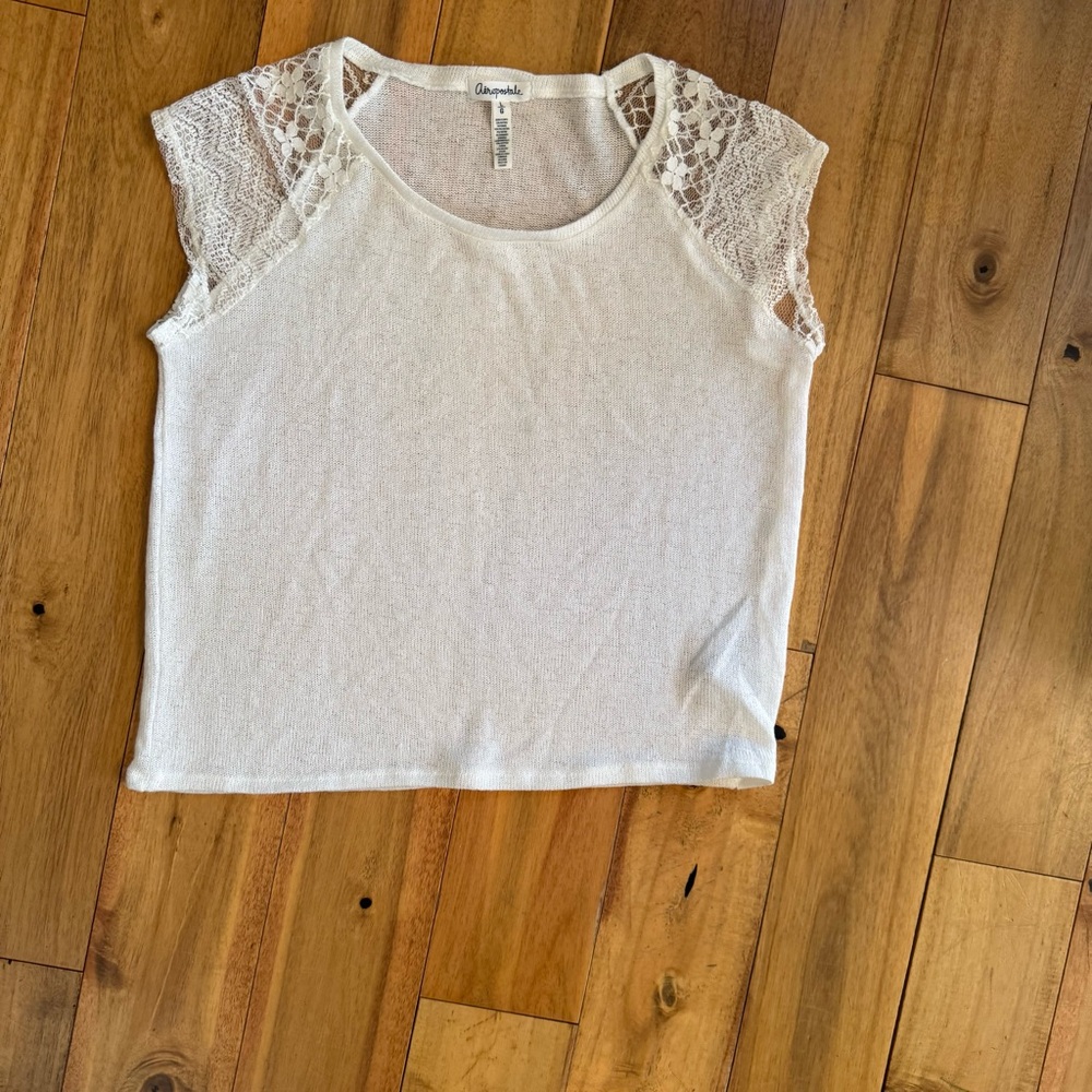 Aeropostale Cream Lace Sleeve Crop Top Large